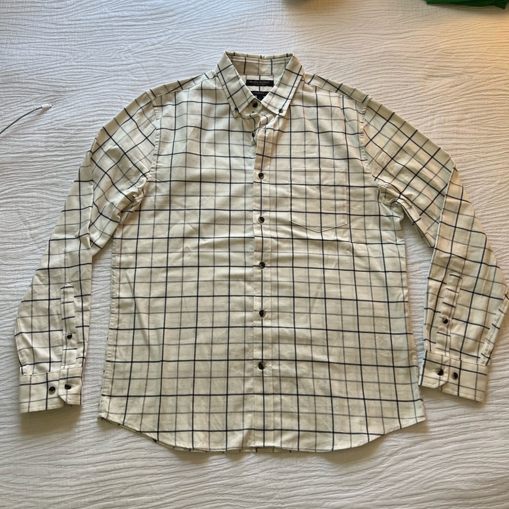 Banana Republic Slim Untucked Shirt